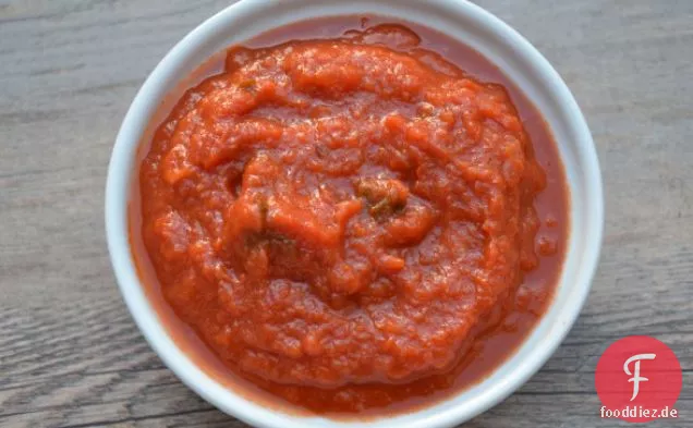 Hausgemachte Marinara (Tomaten -) Soße