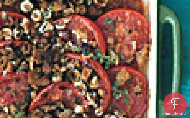 Gebackene Tomaten mit Haselnuss-Semmelbrösel