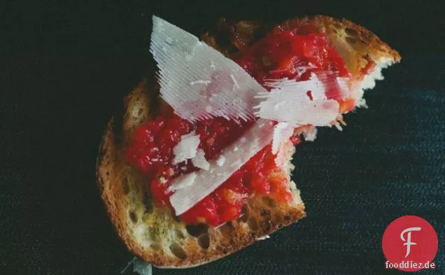 Tomatentoast mit Parmesan