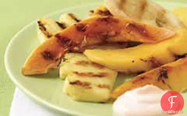 Gegrillter Obstsalat