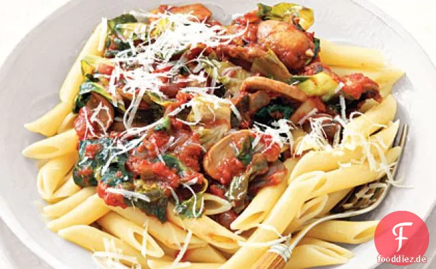 Pasta mit Tomaten-Pilz-Sauce