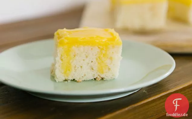 Zitronenpudding Poke Kuchen