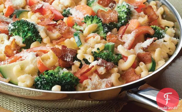 Cremiger Speck-Gemüse-Pasta-Pfanne