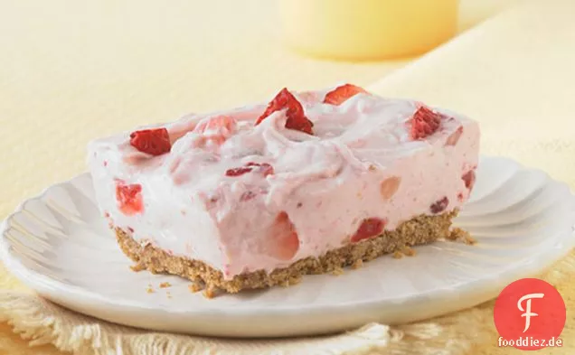 PHILADELPHIA Strawberry Fields No-Bake Cheesecake