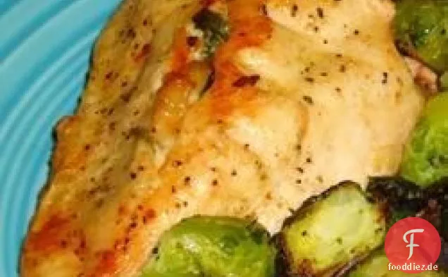 Mediterranes gefülltes Huhn