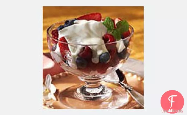 Leicht Saure-Sahne-Obst-Topping