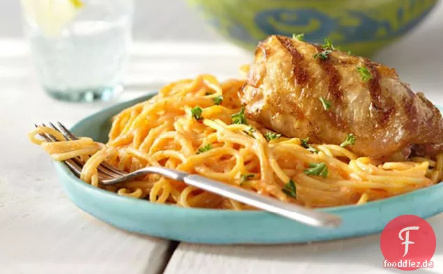 Gegrilltes Hähnchen mit cremiger Paprika Pasta