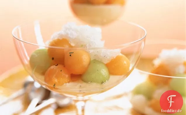 Geprägt Melone mit Vanille-Granita und Zitronen-Joghurt