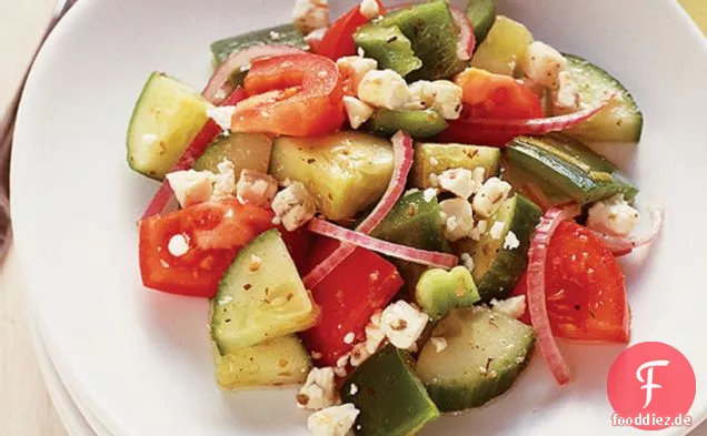 Schneller griechischer Salat für zwei