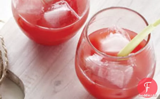 Wassermelonensaft mit Ingwer und Zitronengras