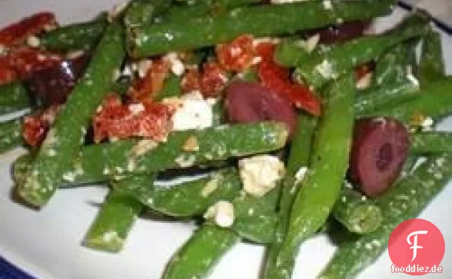 Marinierte Grüne Bohnen mit Oliven, Tomaten und Feta