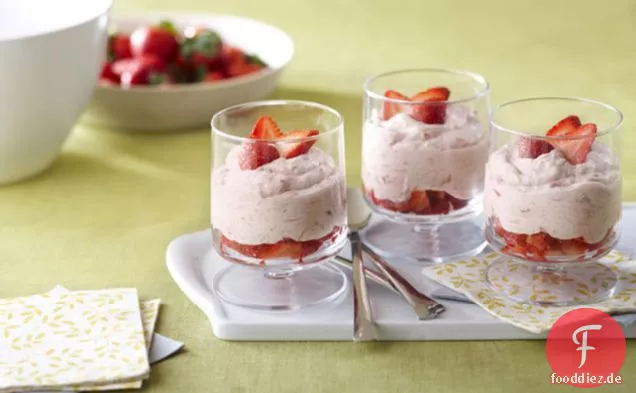 Frische Erdbeere-Rhabarber.
