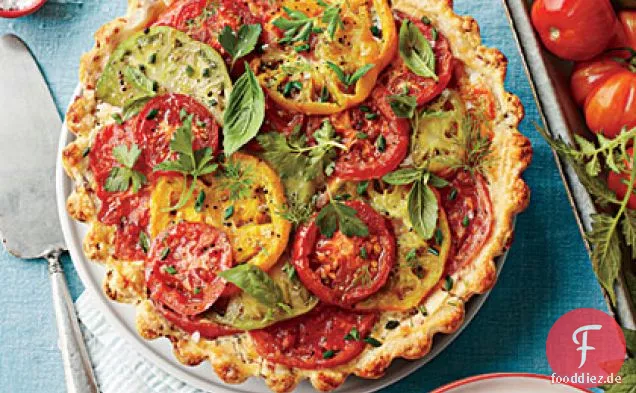 Tomaten-, Cheddar- und Speckkuchen