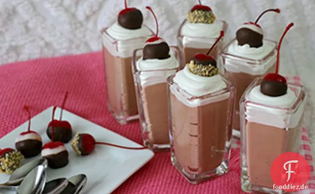 Schokoladenmousse mit Marshmallow-Topping