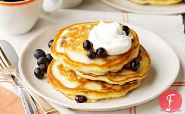 Einfacher Blaubeerpfannkuchen