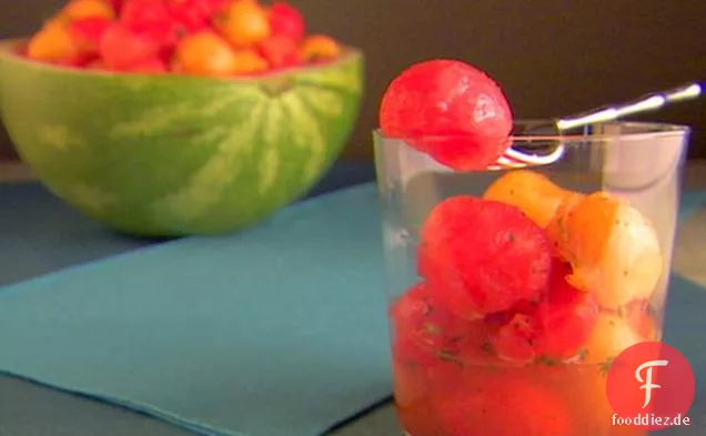 Wassermelone und Melone Salat mit Minze Vinaigrette