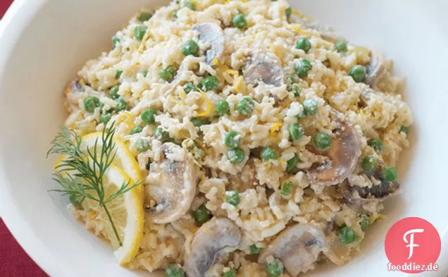 Cremiger Reis mit Erbsen und Pilzen