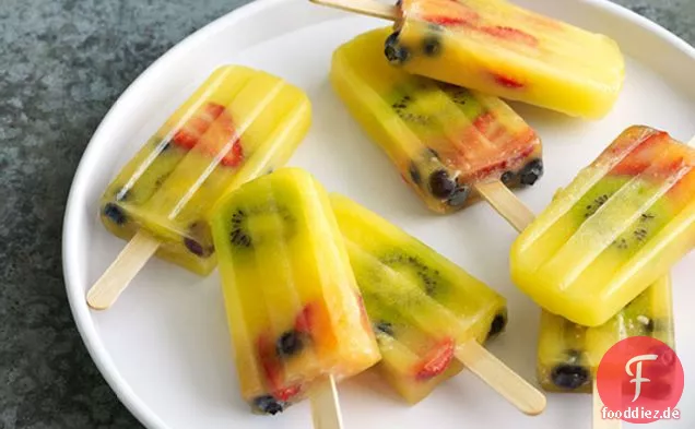 Fruchtige Limonade Pops