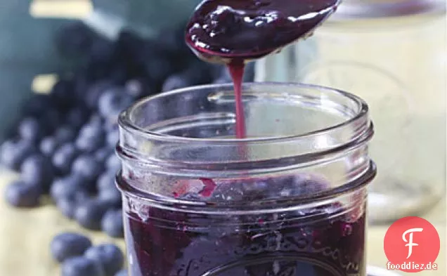 Üppiger Blaubeersirup