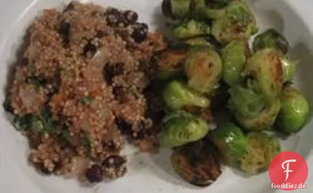Quinoa mit Karotten und Rosinen