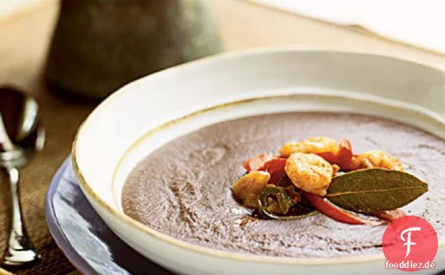 Black Bean Bisque mit Rock Shrimp Escabèche