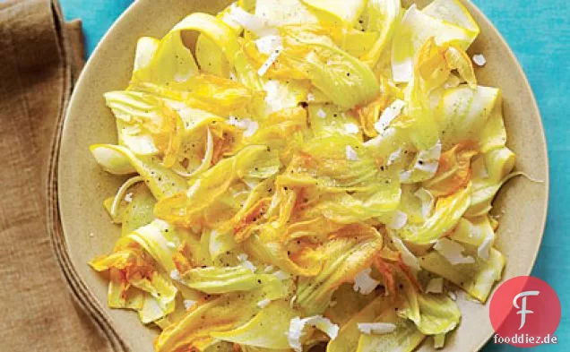 Rasierter Sommer-Squash-Salat