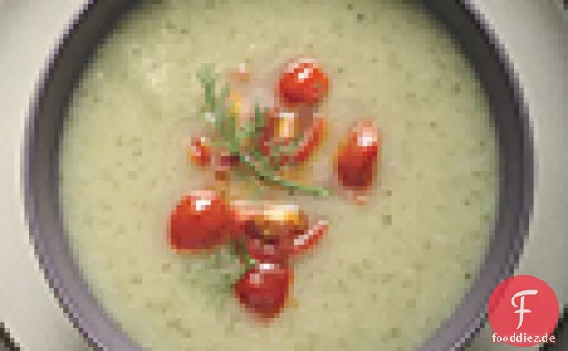 Fenchel-Zucchini-Suppe mit warmem Tomatengenuss