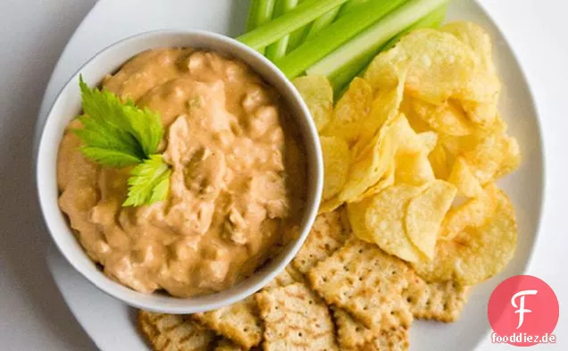 Einfacher käsiger Buffalo Chicken Dip