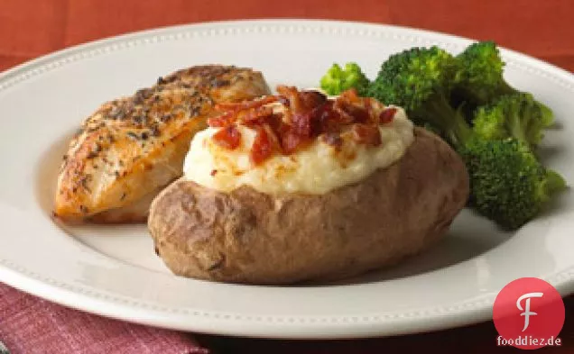 Zweimal gebackene Kartoffeln mit Speck