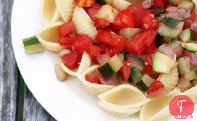 Frische Tomaten & Zucchini Pasta Sauce