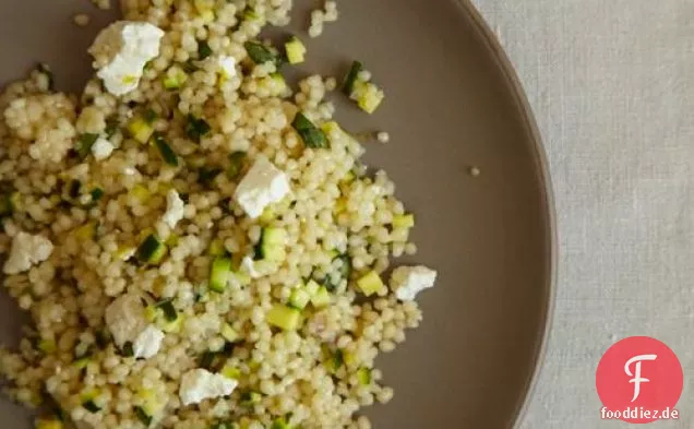 Couscous Salat Mit Zucchini, Zitrone Und Ricotta Salata