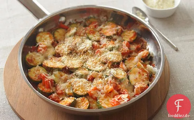 Pfanne Parmesan Zucchini