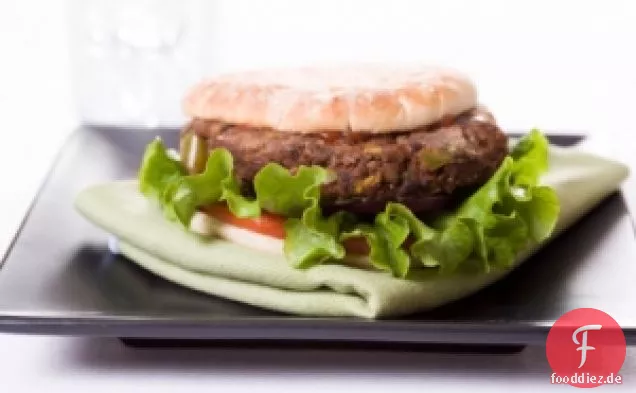 Türkei Black Bean Burger mit Zucchini Pommes von den Deen Brothers