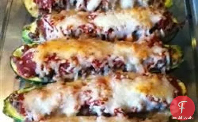 Gefüllte Zucchini