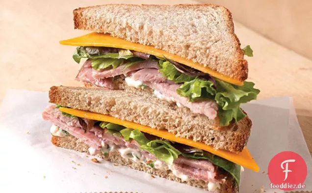 Blaues Band Schinken Sandwich