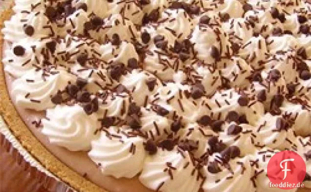 Cremige Schokoladenmousse-Torte