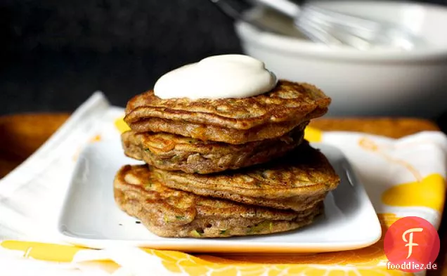 Zucchini-Brot-Pfannkuchen