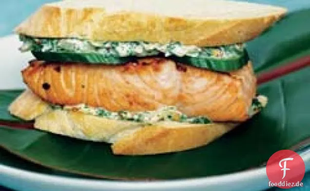 Lachs-Sandwiches mit Chimichurri-Mayonnaise