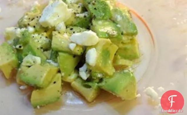 Avocado-Feta-Salat