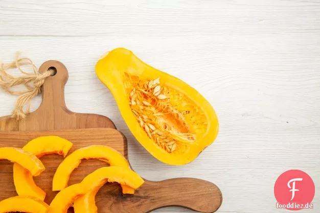 Squash-, Ei- und Käseauflauf