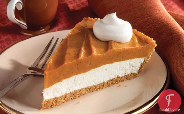 Cremiger zweischichtiger Kürbiskuchen