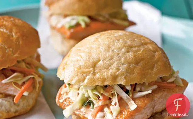 Arctic Char Sandwiches mit Zitronen-Estragon-Salat