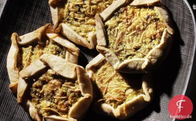 Individuelle Zucchini-, Zitronen- und Ricotta-Galetten