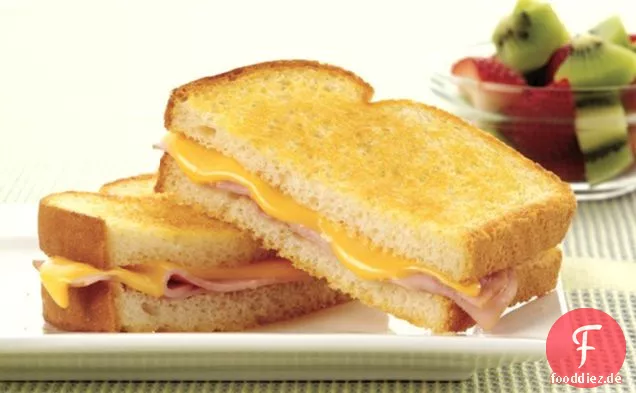 Gegrilltes Schinken-Käse-Sandwich