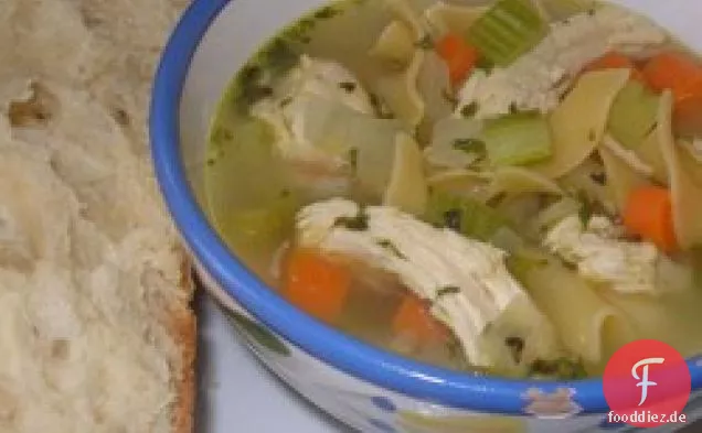 Hühnernudelsuppe