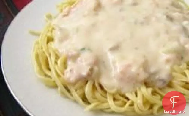 Einfache Meeresfrüchte Fettucini