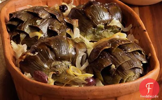 Gebacken, Artischocken mit Zwiebeln, Zitrone, Kalamata Oliven & Rosmarin