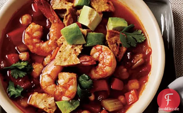 Würzige Tortillasuppe mit Garnelen und Avocado