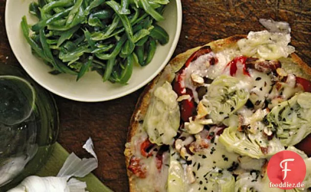 Artischockenpizzen mit zitronigen grünen Bohnensalat