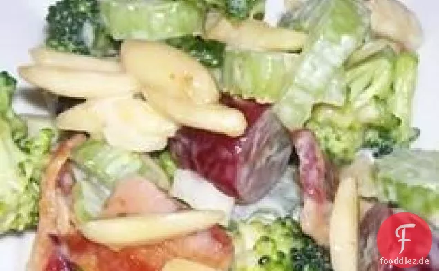 Roter Brokkoli-Salat